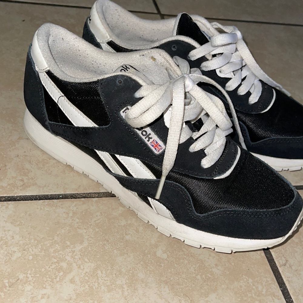 Black & white Reebok